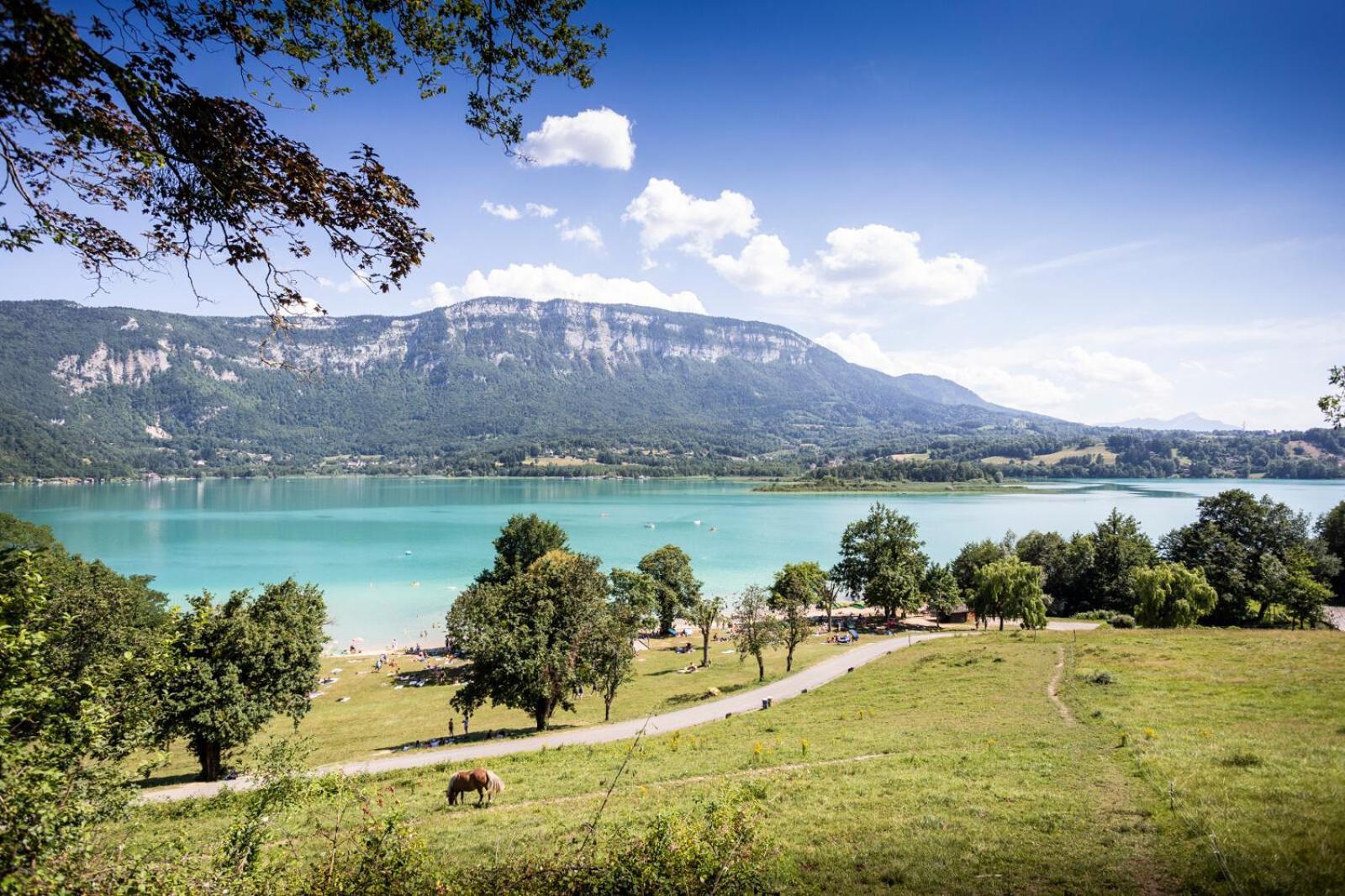 Huttopia Lac D'Aiguebelette Saint-Alban-de-Montbel Экстерьер фото